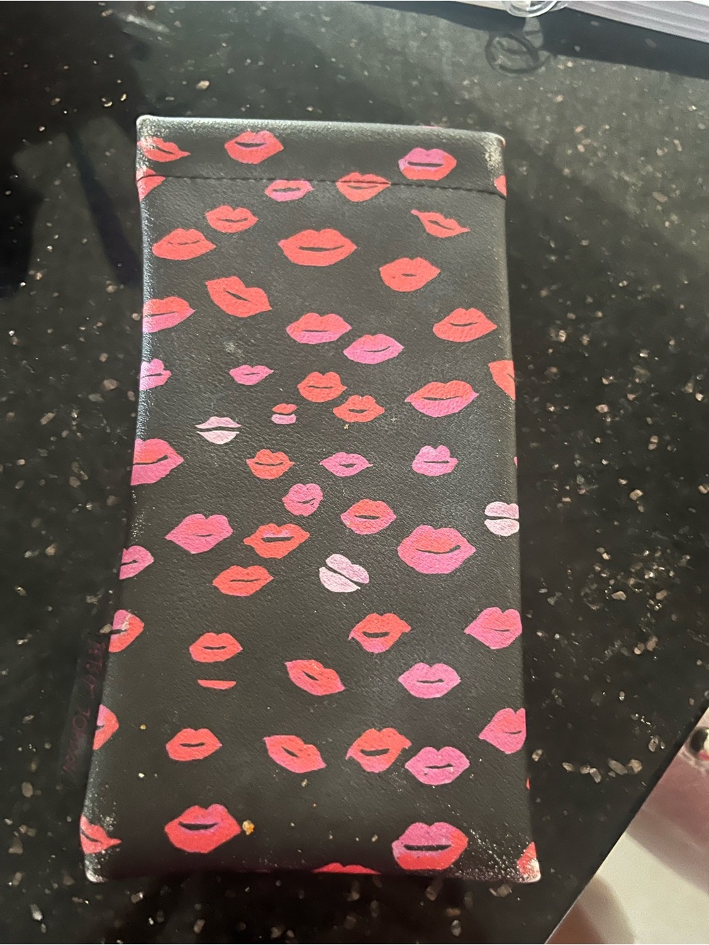 Black Lip Print Sunglasses case -Pink & Red